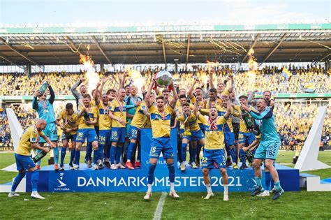 superligaen 2020 2021.